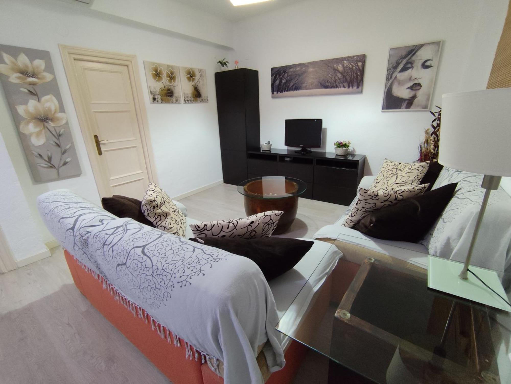 Leilighet Fabulosa Casa Del Arbol Málaga